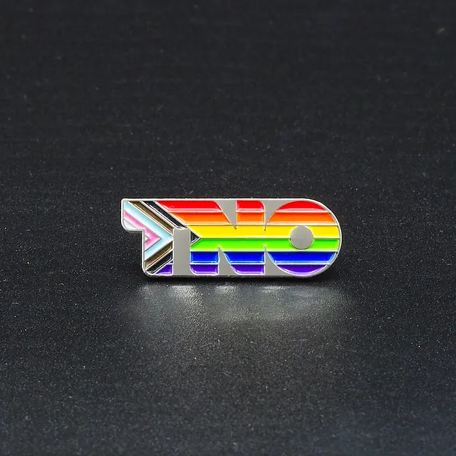 TNO Pride Pins, Logo van TNO in Pride Vlag Koud Geëmailleerde Speld